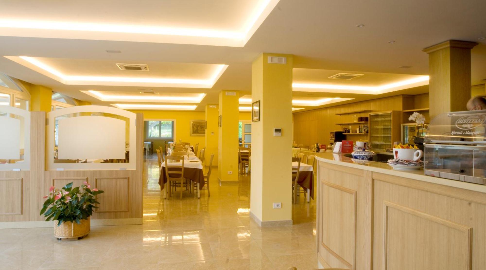 Hotel Panoramica Salò Kültér fotó