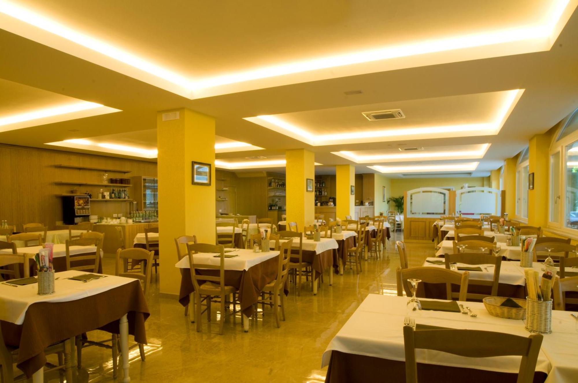 Hotel Panoramica Salò Kültér fotó
