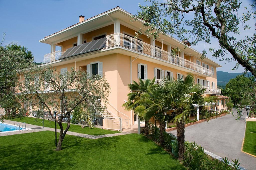 Hotel Panoramica Salò Kültér fotó